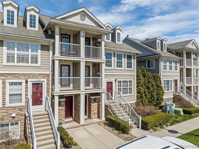 1111 Beaver Run, Troy, MI 48083
