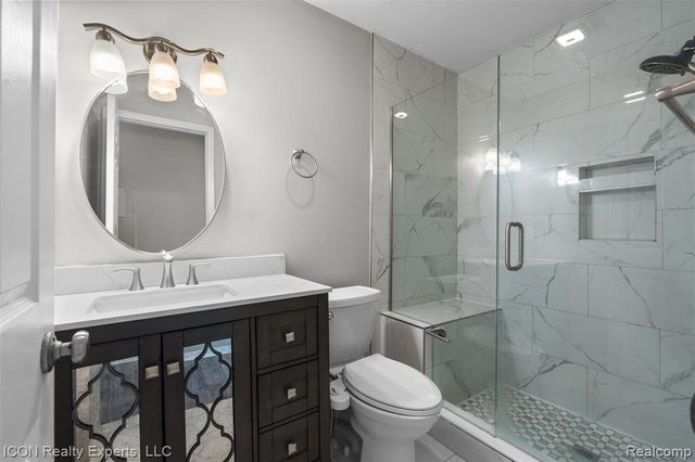 5975 Burroughs Avenue, Sterling Heights, MI 48314