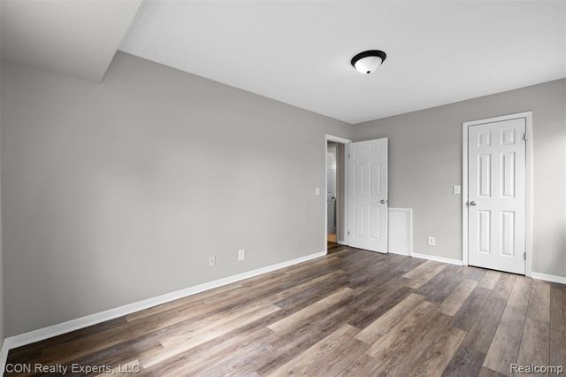 5975 Burroughs Avenue, Sterling Heights, MI 48314