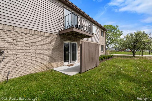 5975 Burroughs Avenue, Sterling Heights, MI 48314