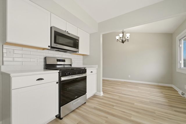 9830 Mckinley Street, Crown Point, IN 46307