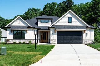 9508 Magnolia Court, Centerville, OH 45458
