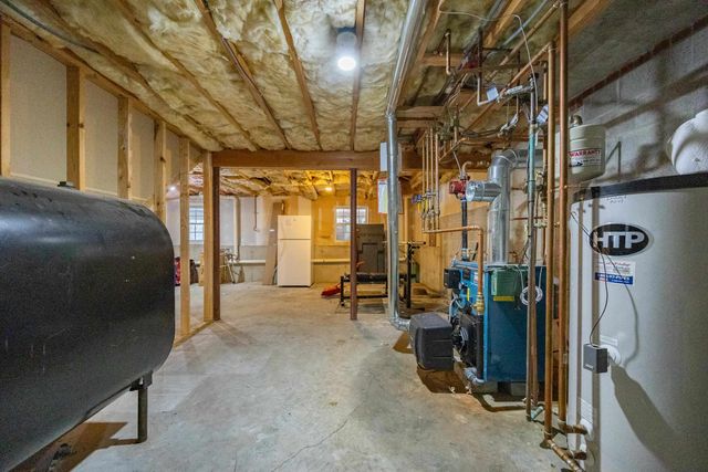 20 Madison Lane, Newmarket, NH 03857