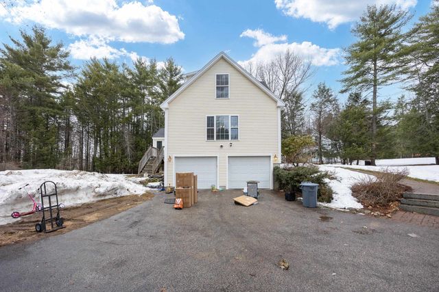 20 Madison Lane, Newmarket, NH 03857