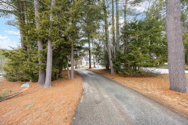 20 Madison Lane, Newmarket, NH 03857