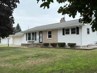 1403 Lakeview Boulevard, Warsaw, IN 46580