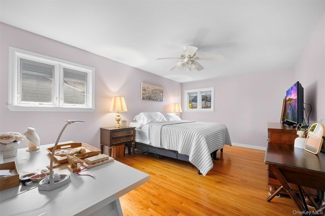 50 Marian Lane, Jericho, NY 11753