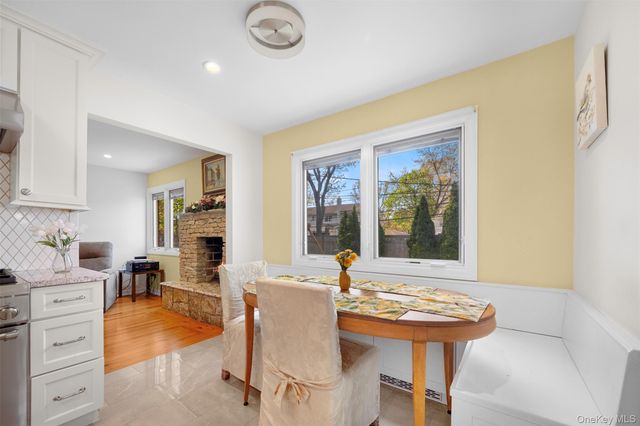 50 Marian Lane, Jericho, NY 11753