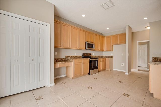 2321 THE OAKS BOULEVARD, Kissimmee, FL 34746