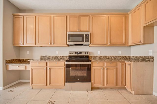 2321 THE OAKS BOULEVARD, Kissimmee, FL 34746