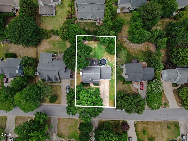 717 Bahama Court, Holly Springs, NC 27540