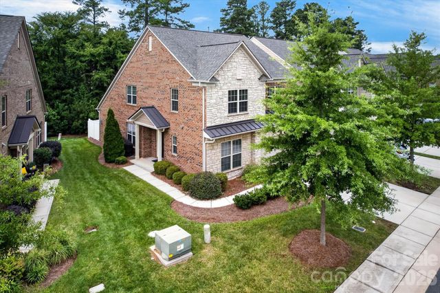 3153 Hartson Pointe Drive, Fort Mill, SC 29707