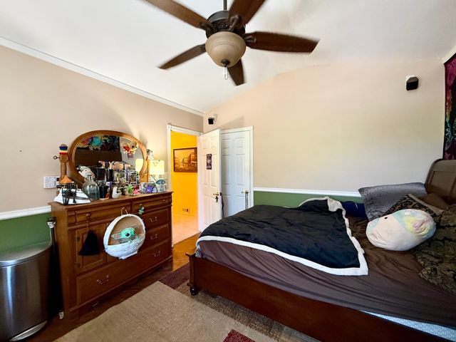 66 Barrison St, Springfield, MA 01109