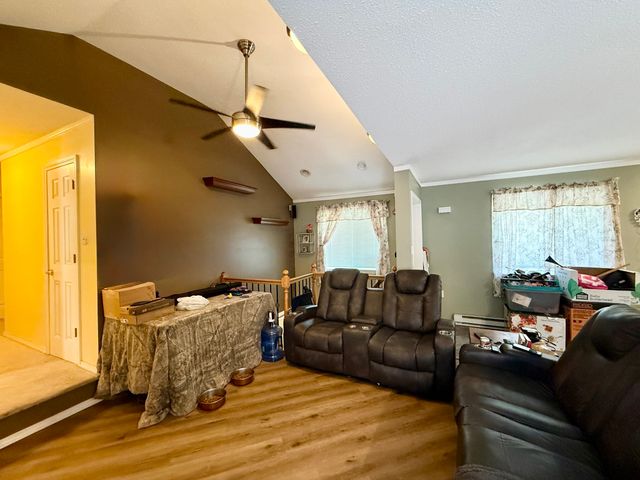 66 Barrison St, Springfield, MA 01109