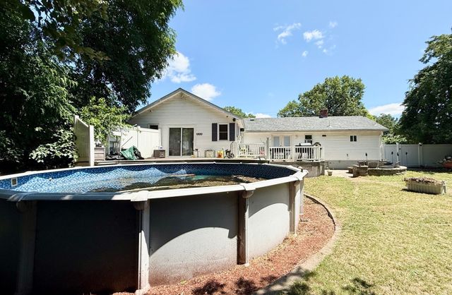 66 Barrison St, Springfield, MA 01109