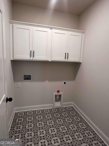 897 Bessie Court, Loganville, GA 30052