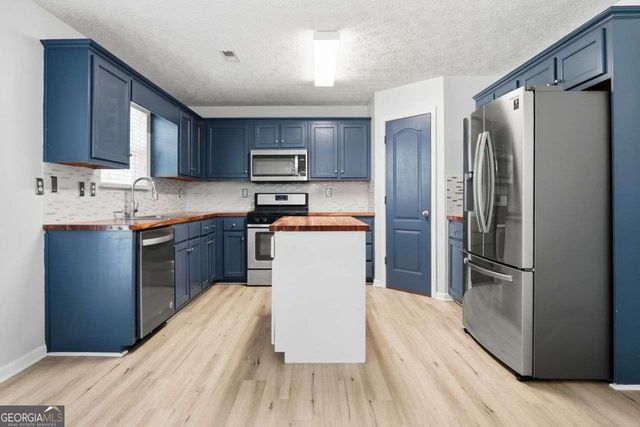 640 Howell Drive, Locust Grove, GA 30248