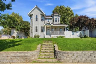 601 S River Heights Dr, Post Falls, ID 83854