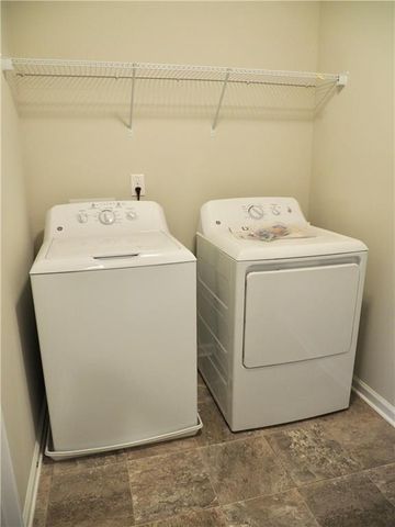 30 Laurel Drive E, Dawsonville, GA 30534