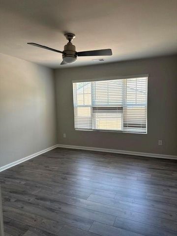 30 Laurel Drive E, Dawsonville, GA 30534