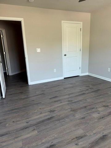 30 Laurel Drive E, Dawsonville, GA 30534