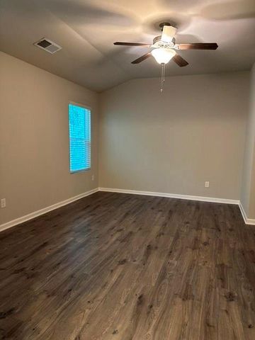 30 Laurel Drive E, Dawsonville, GA 30534