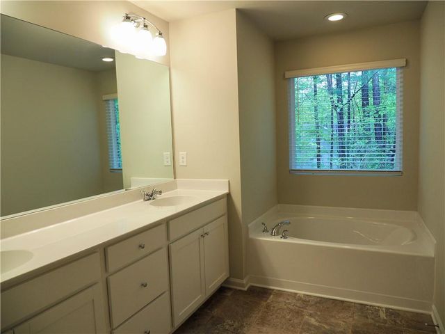 30 Laurel Drive E, Dawsonville, GA 30534