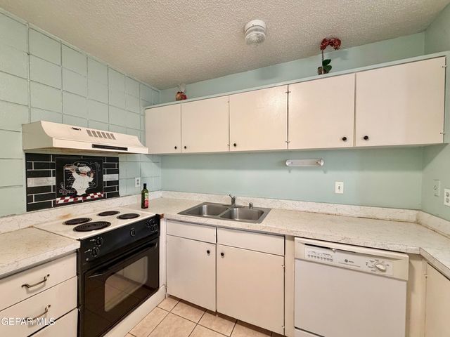 6400 Edgemere Boulevard 69, El Paso, TX 79925