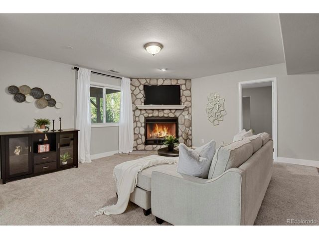 15320 Steinbeck Ln, Colorado Springs, CO 80921