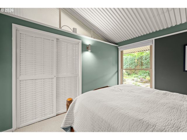 293 ROAN Dr, Eugene, OR 97401