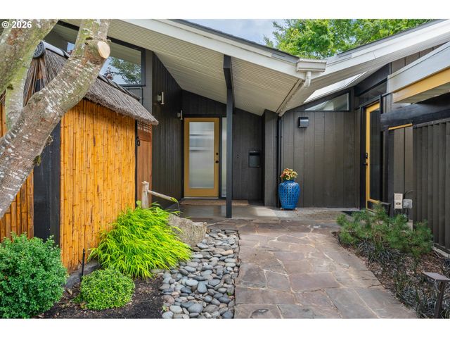 293 ROAN Dr, Eugene, OR 97401