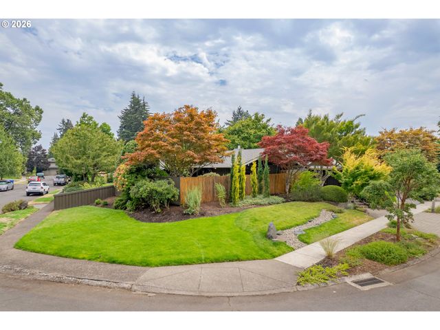 293 ROAN Dr, Eugene, OR 97401