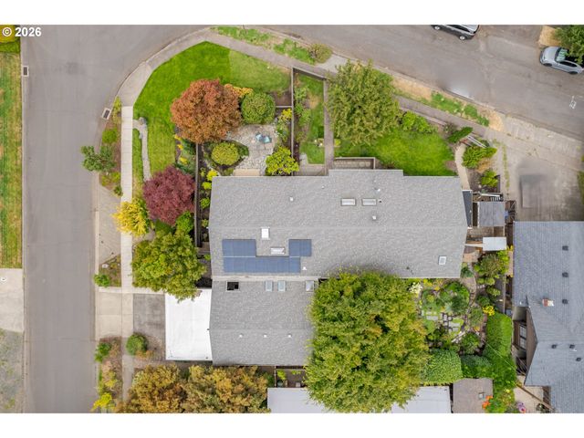 293 ROAN Dr, Eugene, OR 97401
