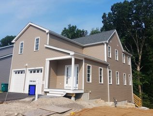 197B Crownshield, Uxbridge, MA 01569