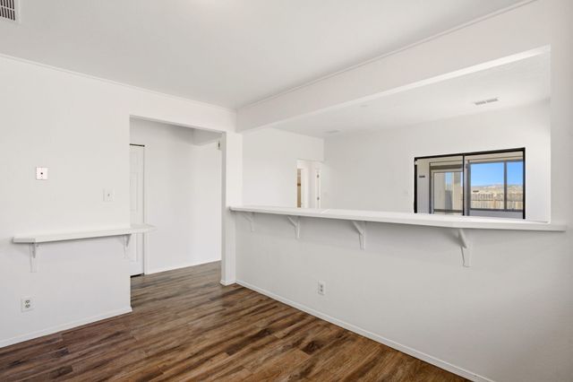 1817 Peach Road NE, Rio Rancho, NM 87144