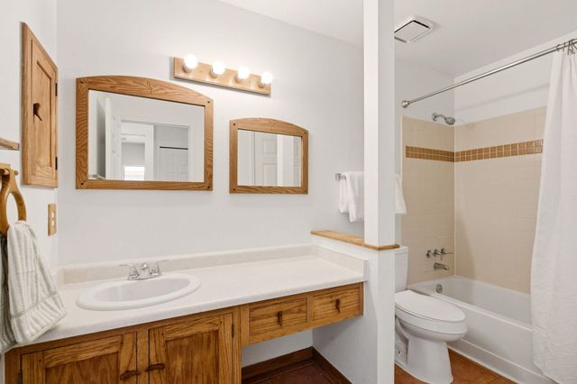 1817 Peach Road NE, Rio Rancho, NM 87144