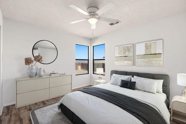 1817 Peach Road NE, Rio Rancho, NM 87144