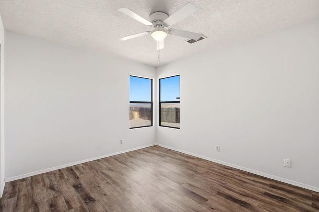 1817 Peach Road NE, Rio Rancho, NM 87144