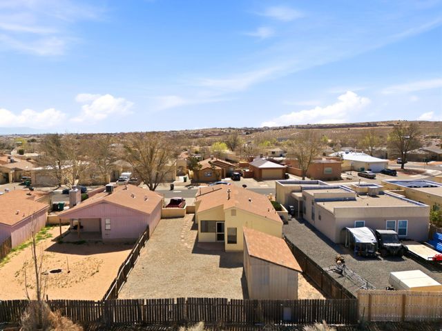 1817 Peach Road NE, Rio Rancho, NM 87144