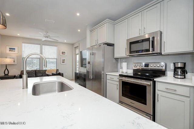 2501 Bienville Boulevard, 236, Ocean Springs, MS 39564