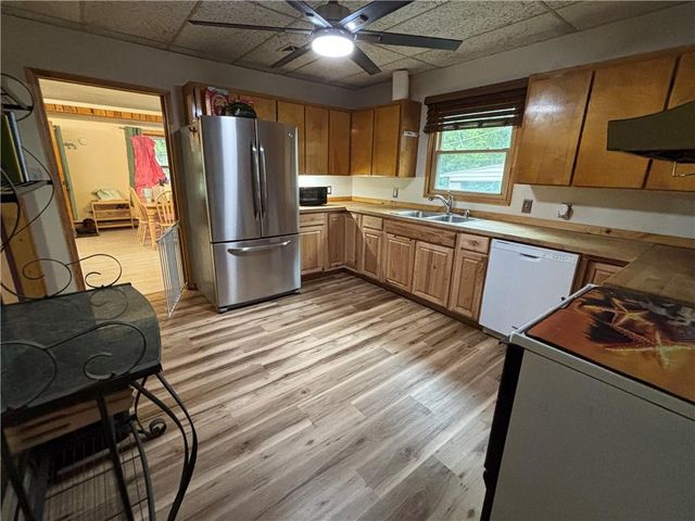 106 S Park Avenue, Independence, MO 64050