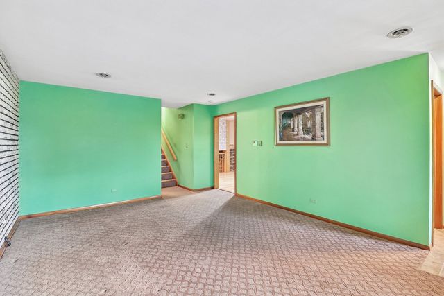 8136 Odell Avenue, Bridgeview, IL 60455