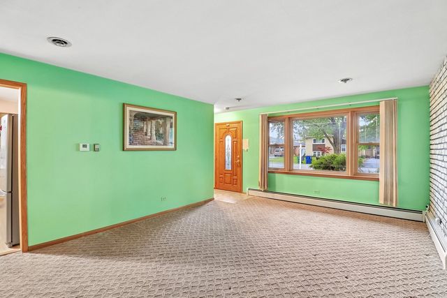 8136 Odell Avenue, Bridgeview, IL 60455