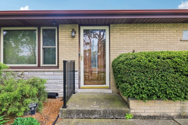 8136 Odell Avenue, Bridgeview, IL 60455