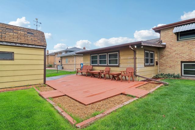 8136 Odell Avenue, Bridgeview, IL 60455