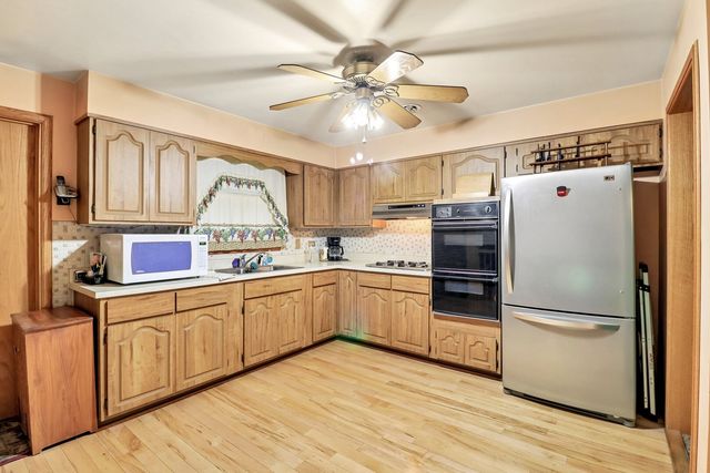 8136 Odell Avenue, Bridgeview, IL 60455