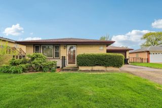 8136 Odell Avenue, Bridgeview, IL 60455