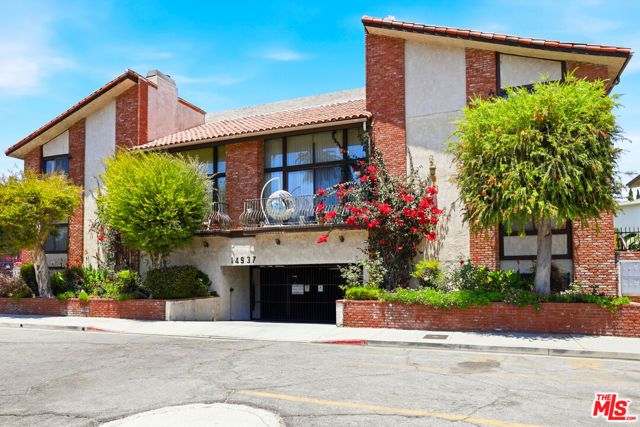 14937 Sherman Way 2, Van Nuys (los Angeles), CA 91405