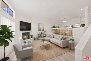 14937 Sherman Way 2, Van Nuys (los Angeles), CA 91405
