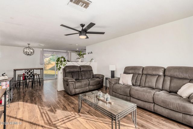 3637 N 73RD Avenue, Phoenix, AZ 85033